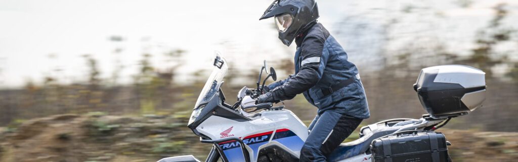 Pharao SNOPA WP Thermojacke bei Motorradtour